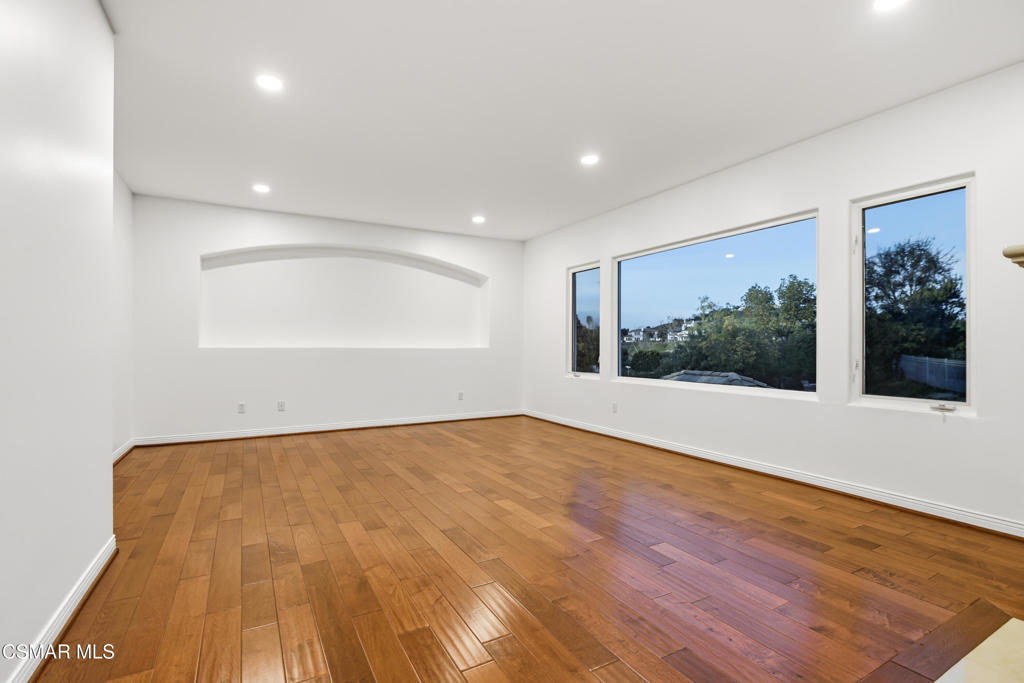 25301 Prado De Los Arboles