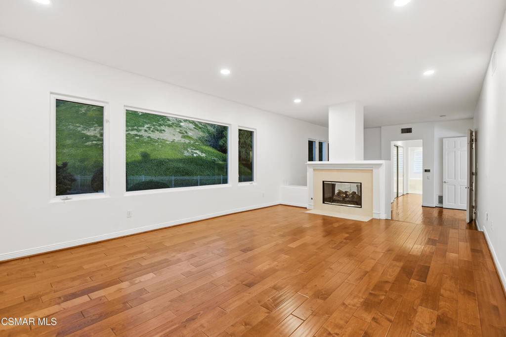 25301 Prado De Los Arboles