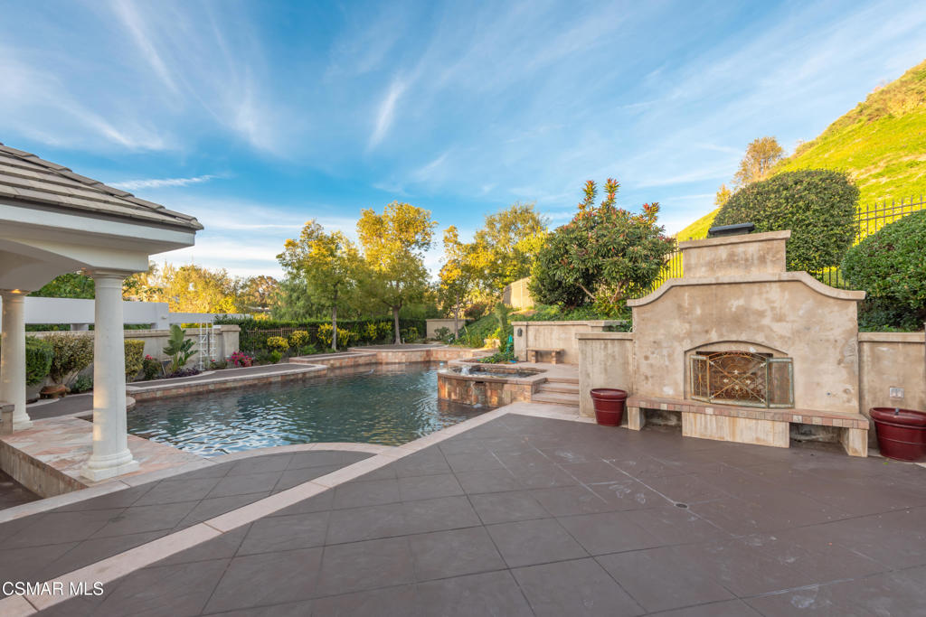 25301 Prado De Los Arboles