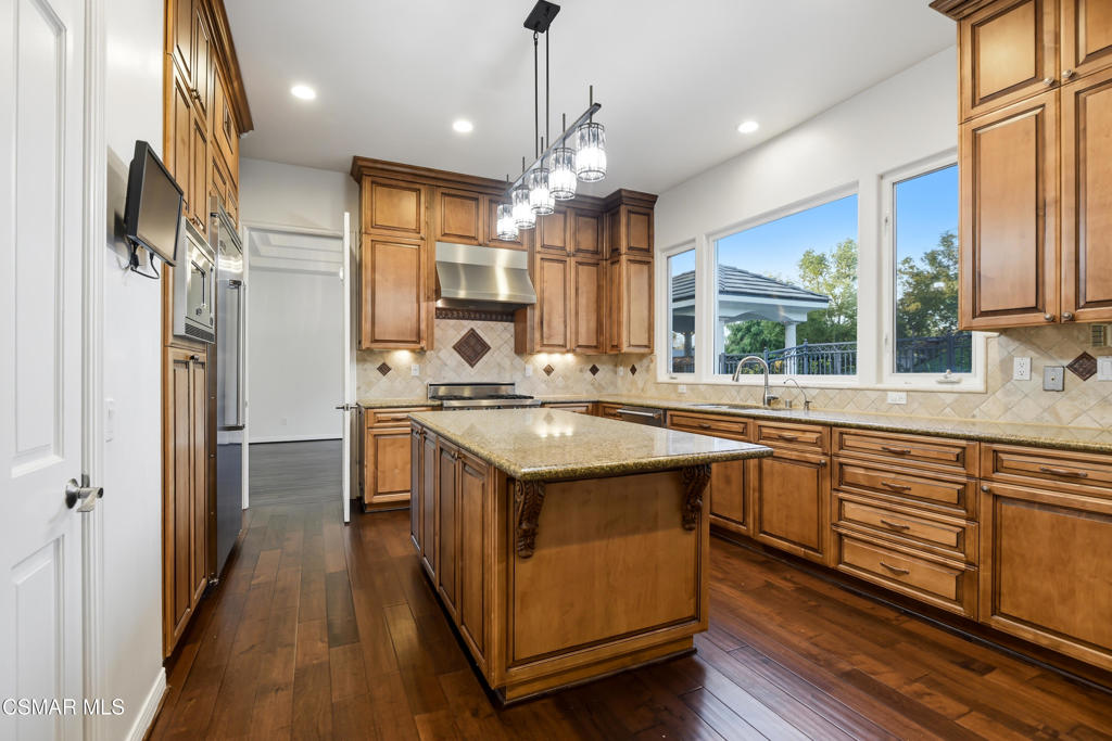 25301 Prado De Los Arboles