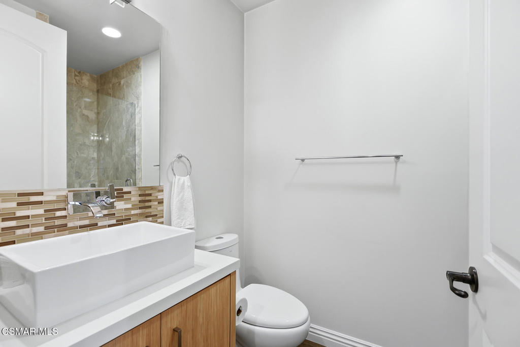 4541 Colfax Avenue 101