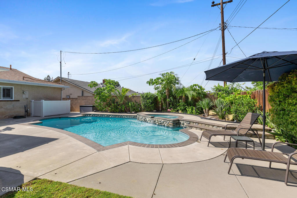 3339 Bryan Avenue