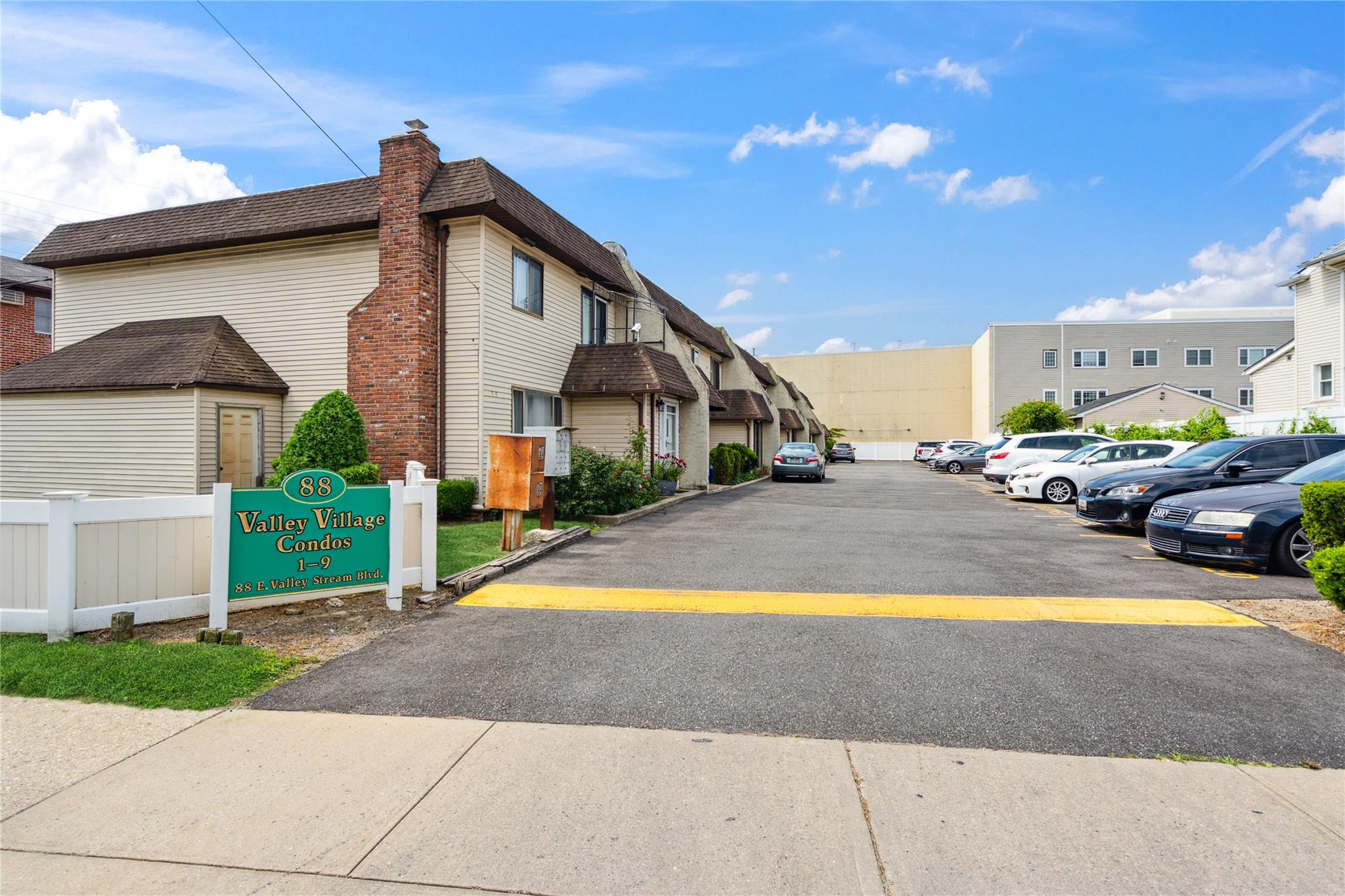 88 E Valley Stream Boulevard Unit: 7