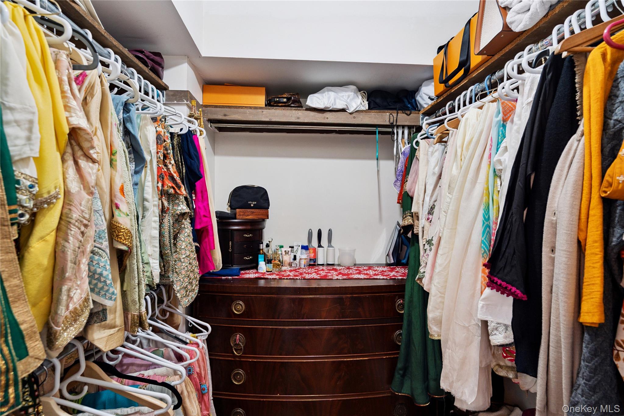 88 E Valley Stream Boulevard Unit: 7