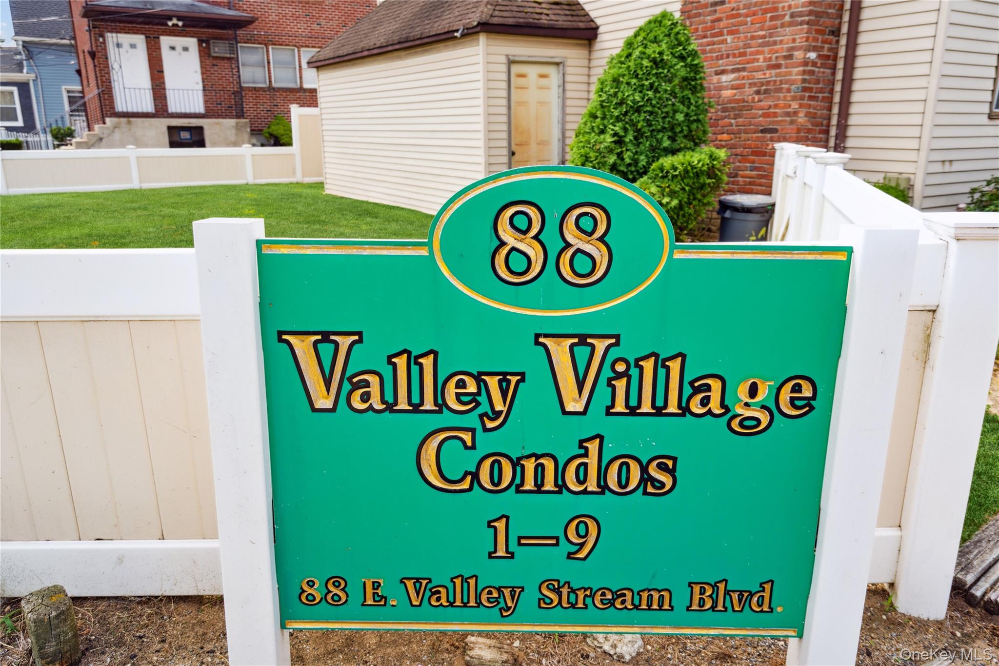 88 E Valley Stream Boulevard Unit: 7