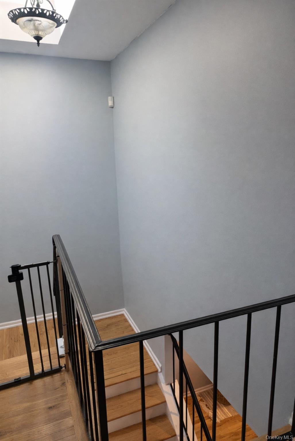 88 E Valley Stream Boulevard Unit: 9