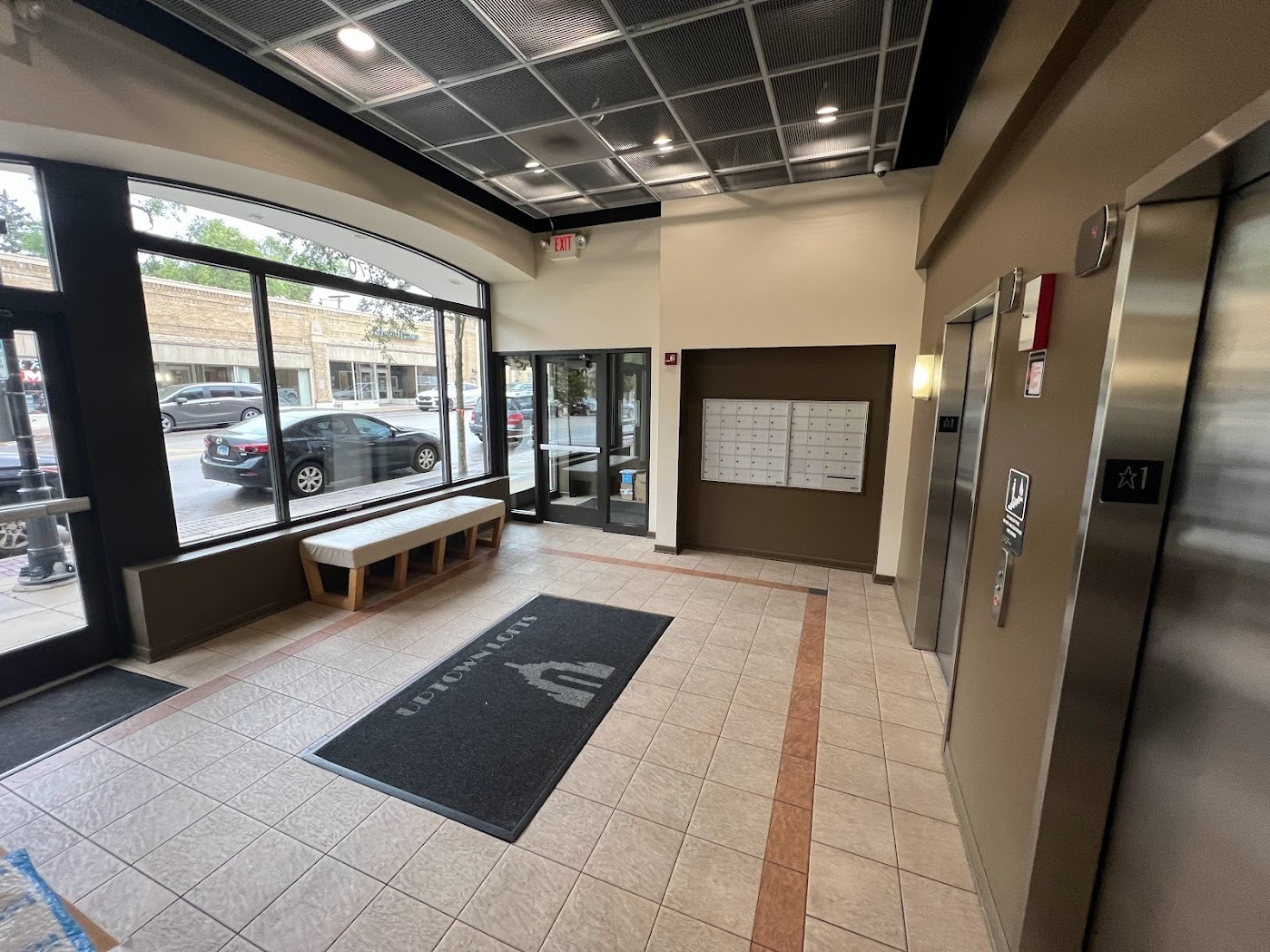 170 N Northwest Highway Unit: 408