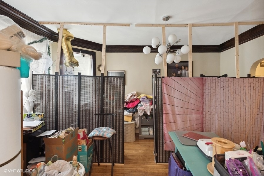 3017 W Eastwood Avenue