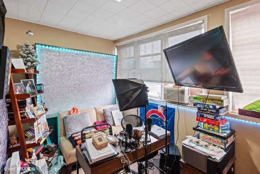 3017 W Eastwood Avenue