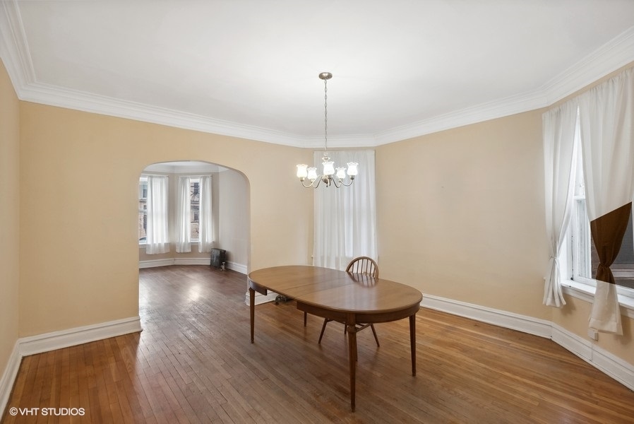 3017 W Eastwood Avenue