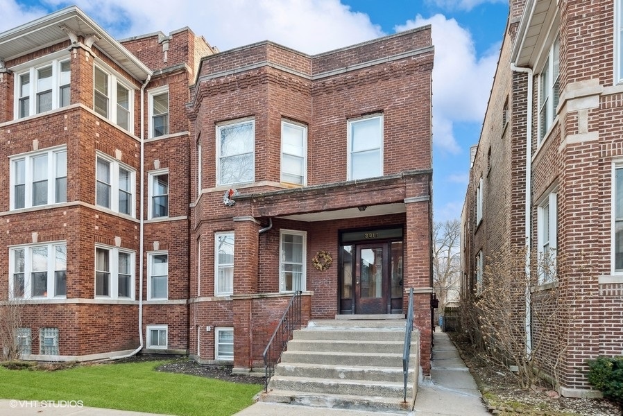 3017 W Eastwood Avenue