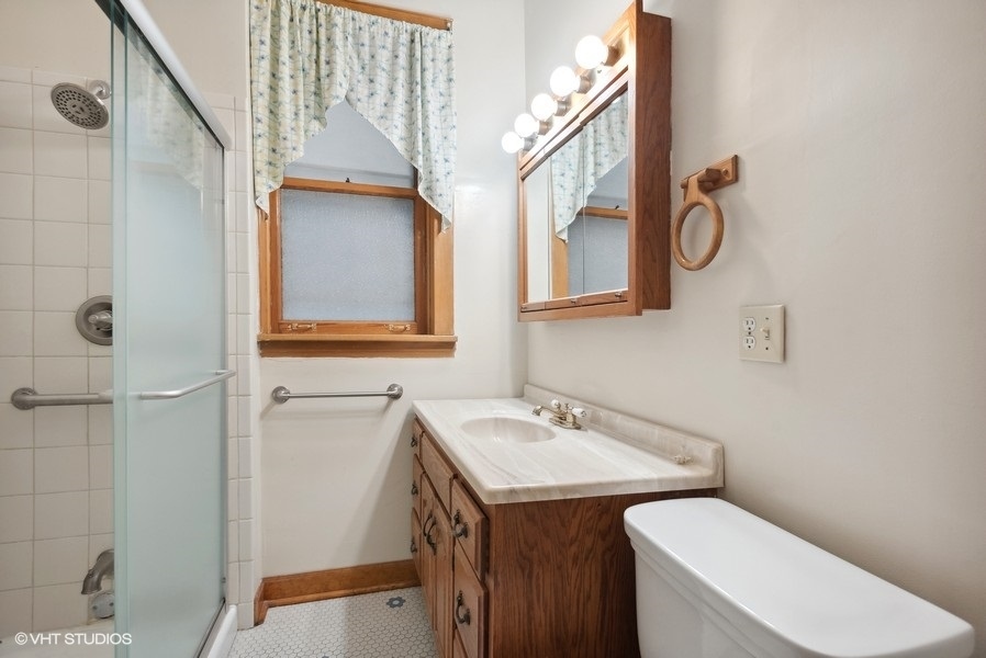 3017 W Eastwood Avenue