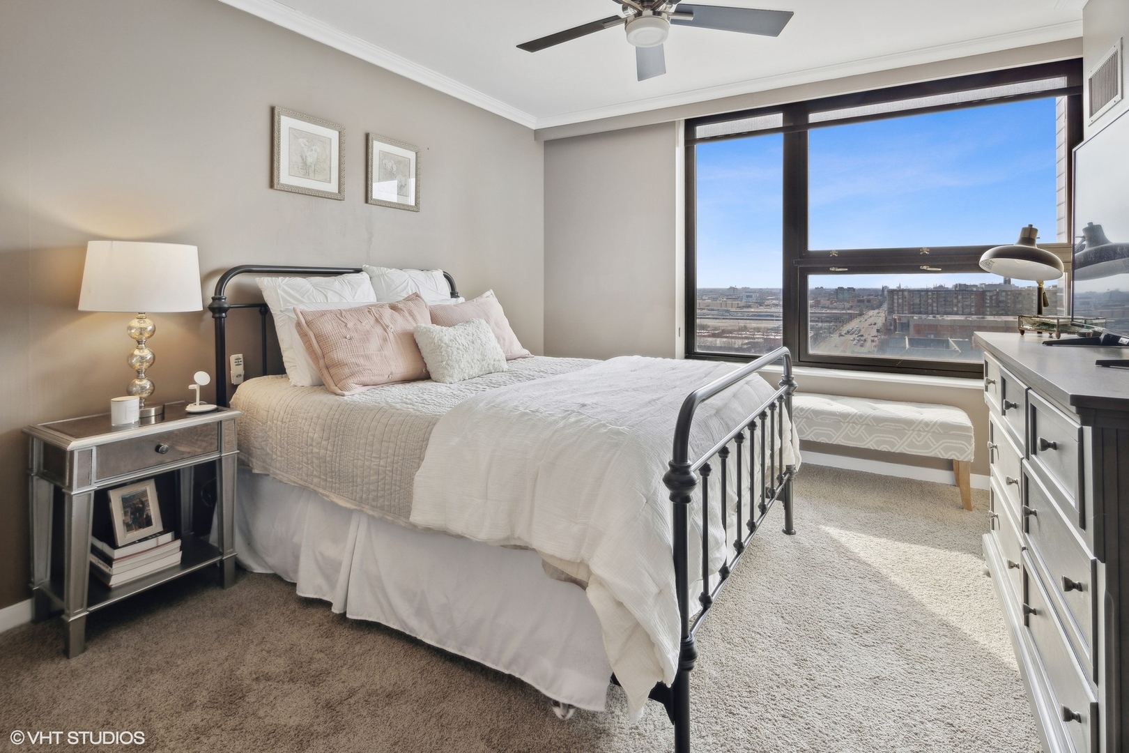 1160 S Michigan Avenue Unit: 1504