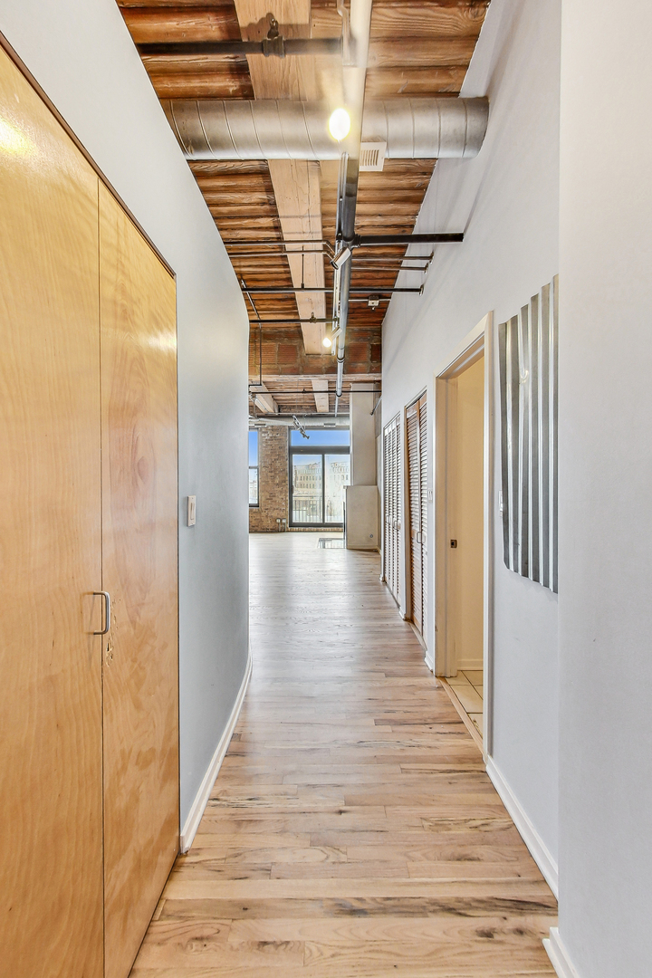 2310 S Canal Street S Unit: 403