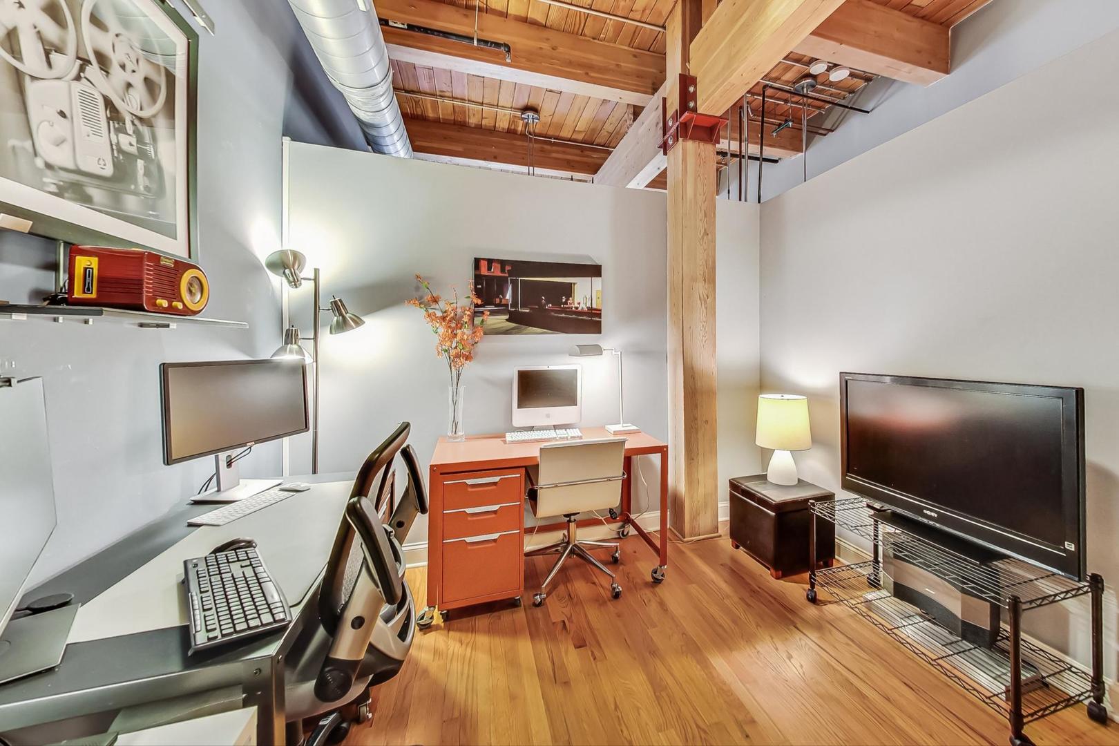 3637 N Spaulding Avenue Unit: 308