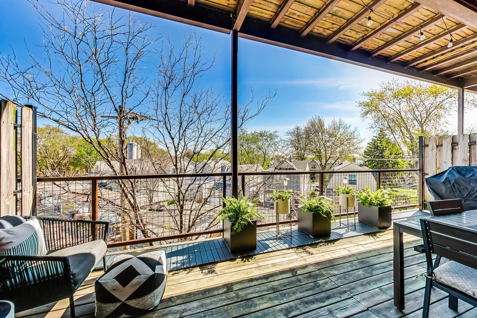 3637 N Spaulding Avenue Unit: 308