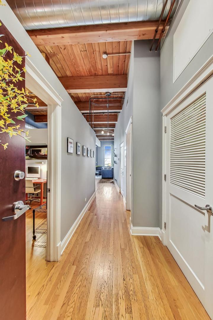 3637 N Spaulding Avenue Unit: 308