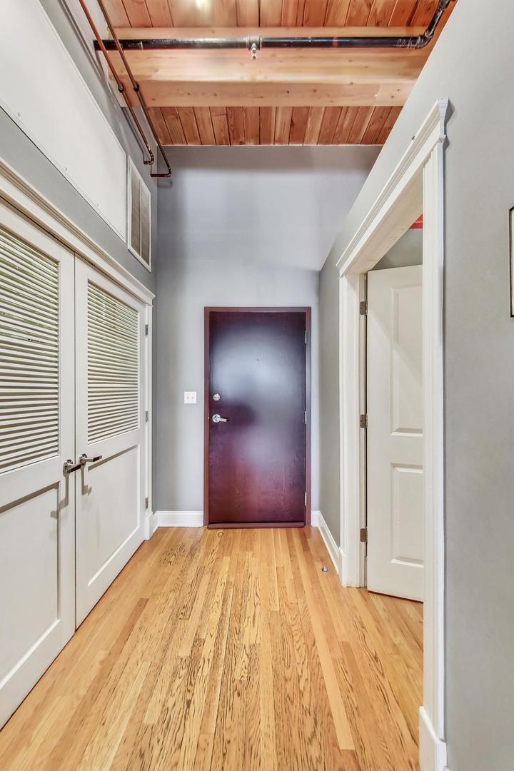 3637 N Spaulding Avenue Unit: 308