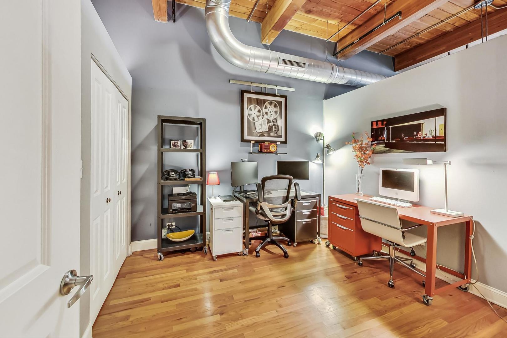 3637 N Spaulding Avenue Unit: 308