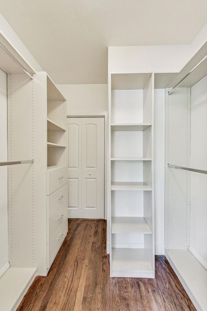 1604 W Augusta Boulevard Unit: 3E