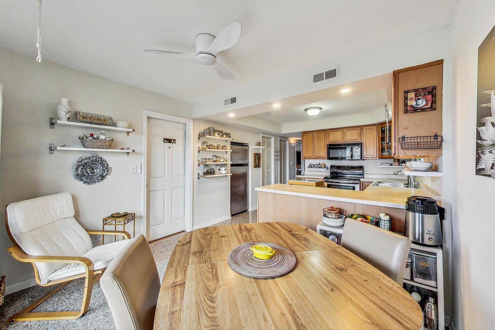 2009 N 72nd Court Unit: 2