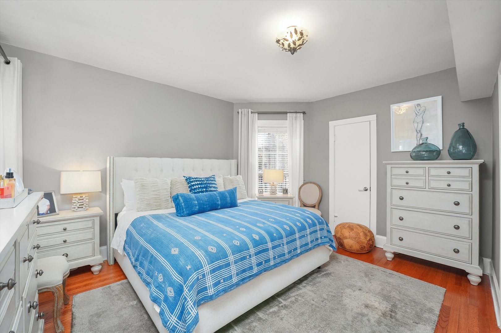 6331 N Washtenaw Avenue Unit: 3