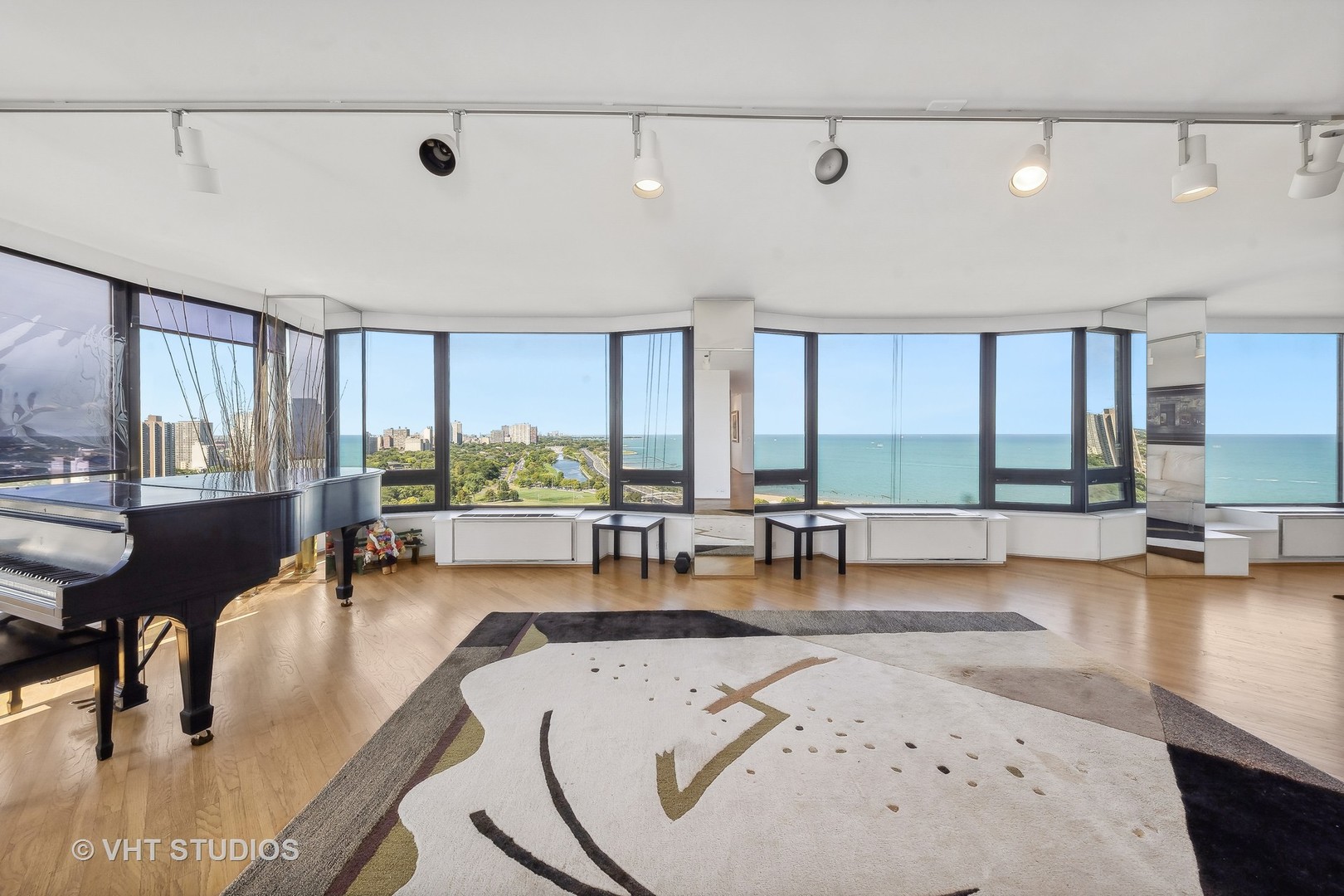1555 N Astor Street Unit: 27W