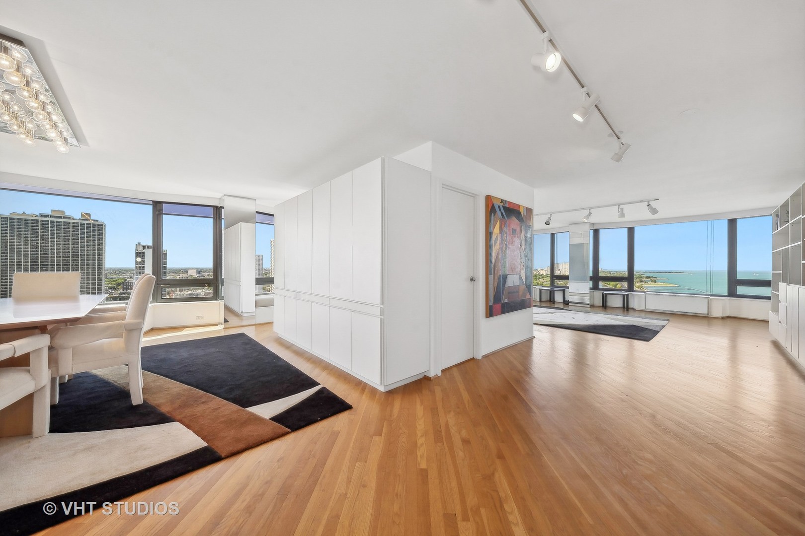 1555 N Astor Street Unit: 27W