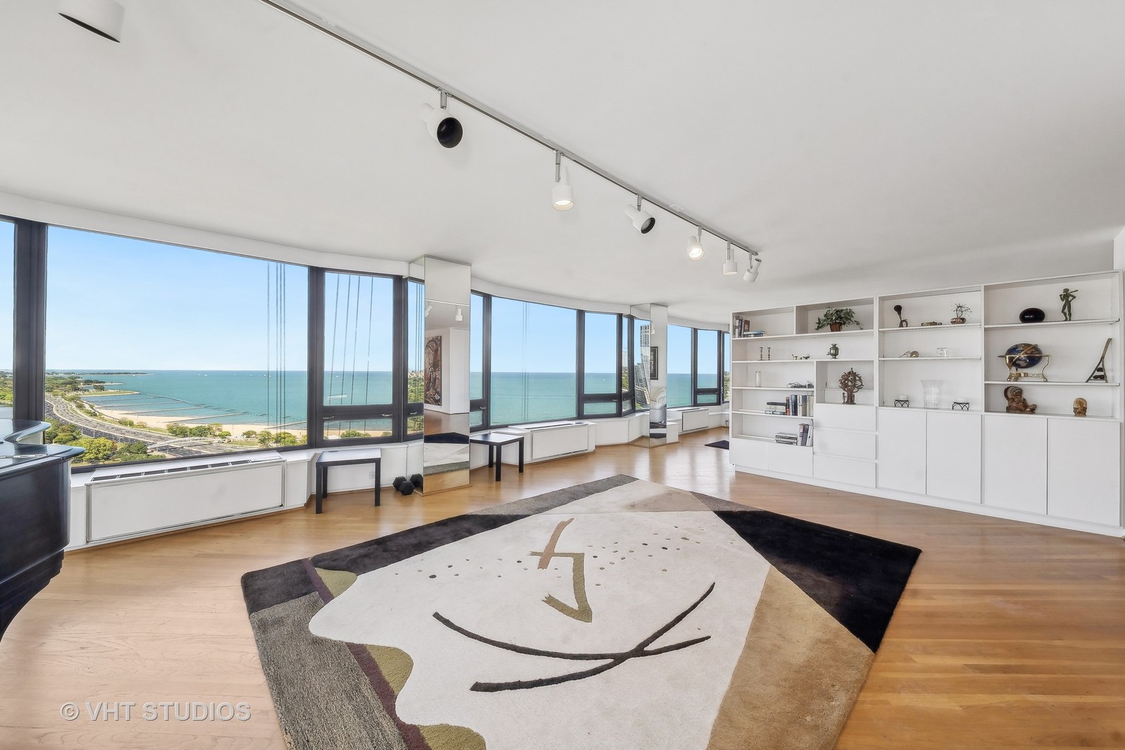 1555 N Astor Street Unit: 27W