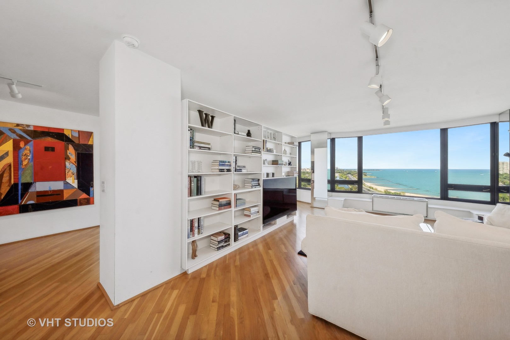1555 N Astor Street Unit: 27W