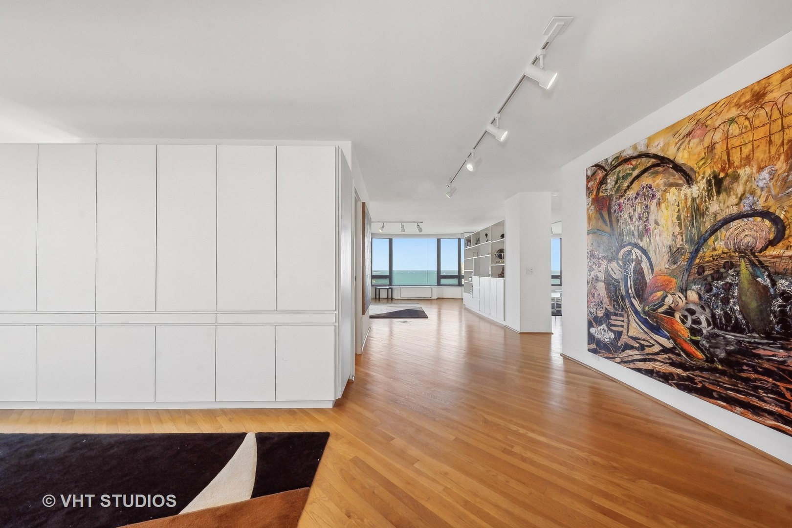 1555 N Astor Street Unit: 27W