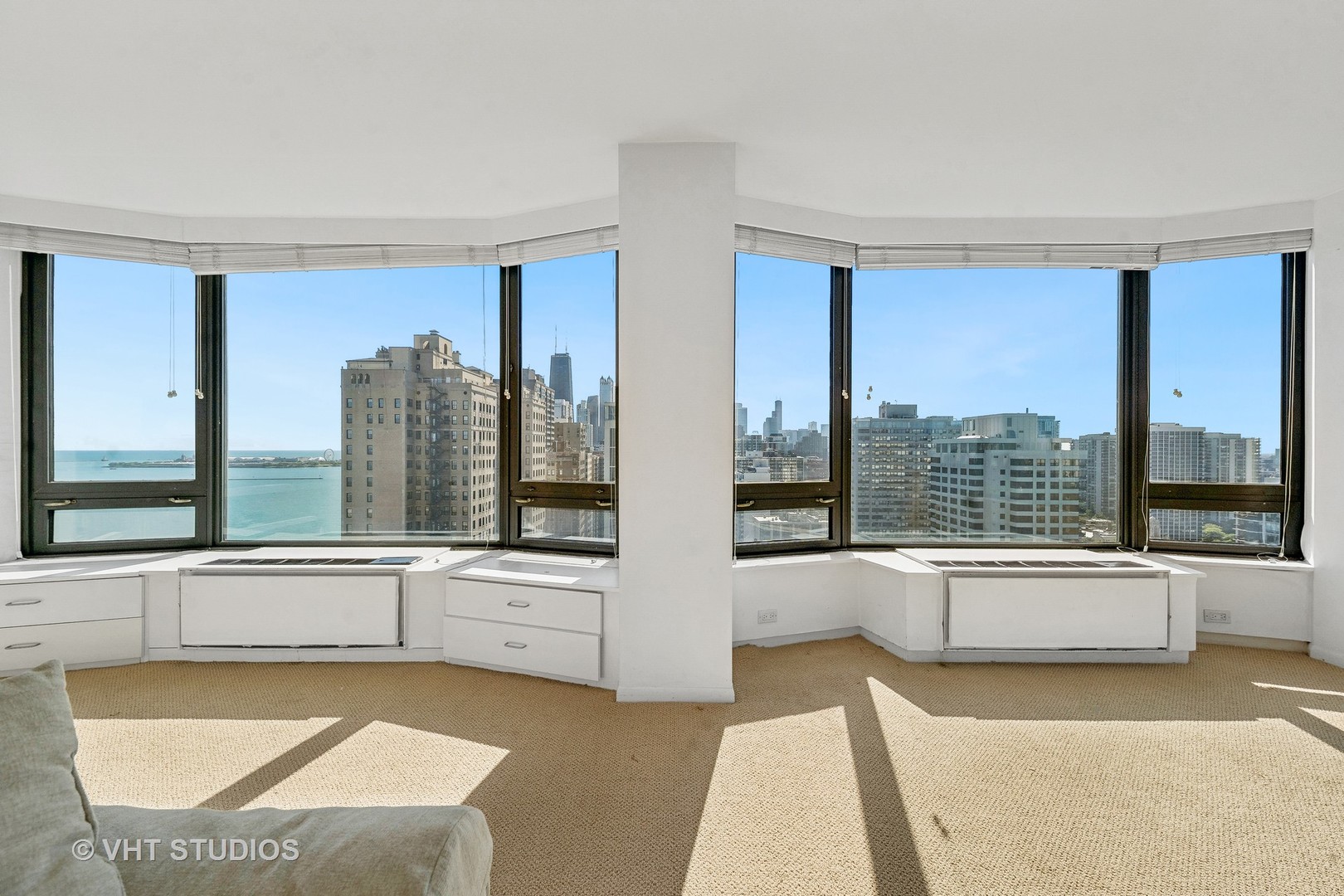 1555 N Astor Street Unit: 27W