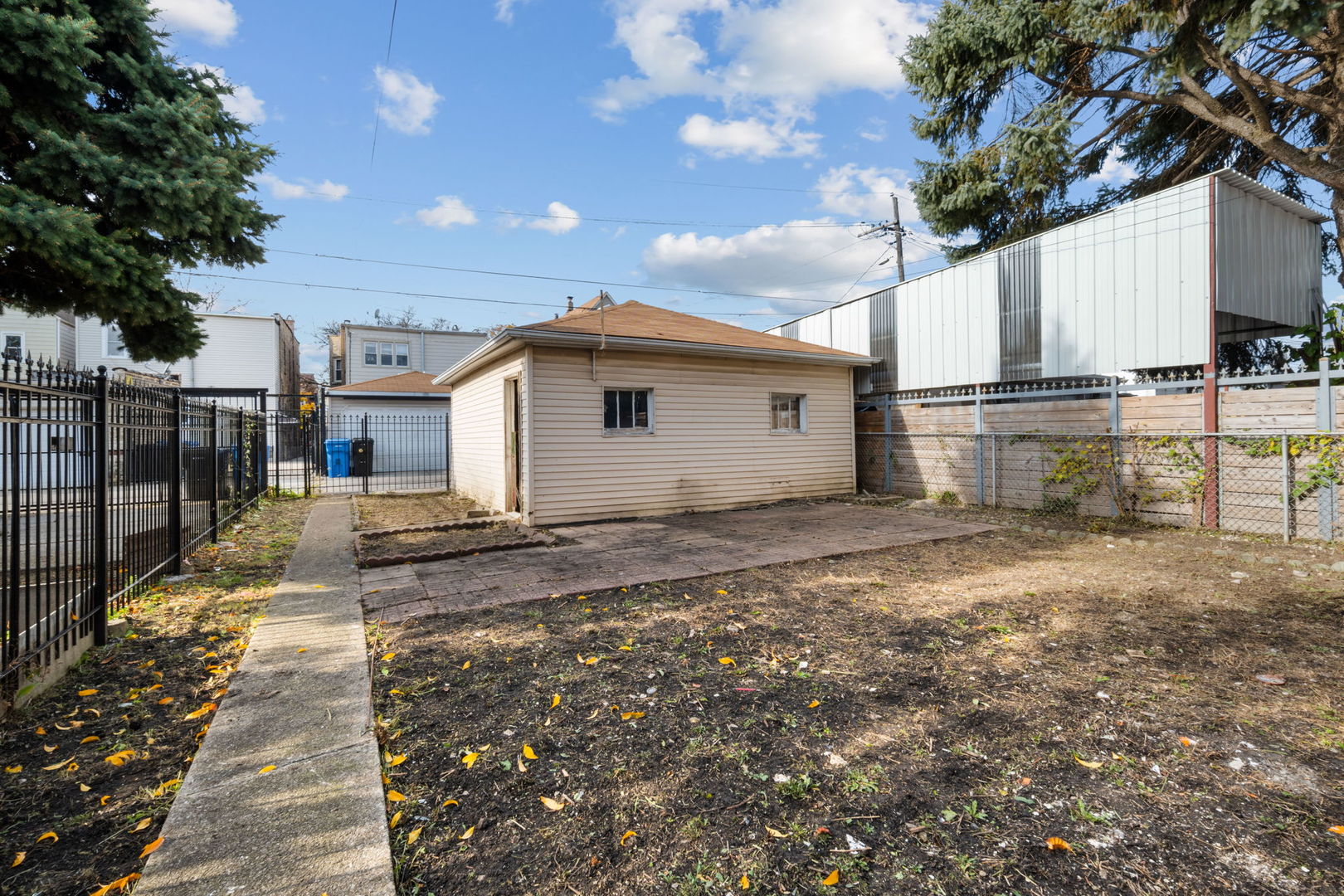 1920 N Kildare Avenue Unit: 1