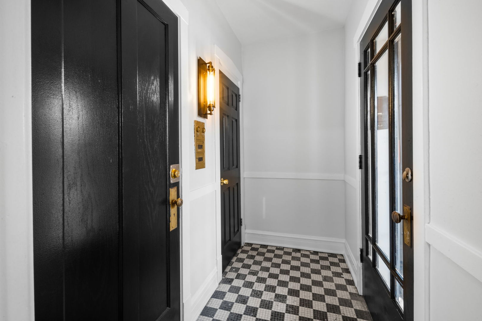 1920 N Kildare Avenue Unit: 1