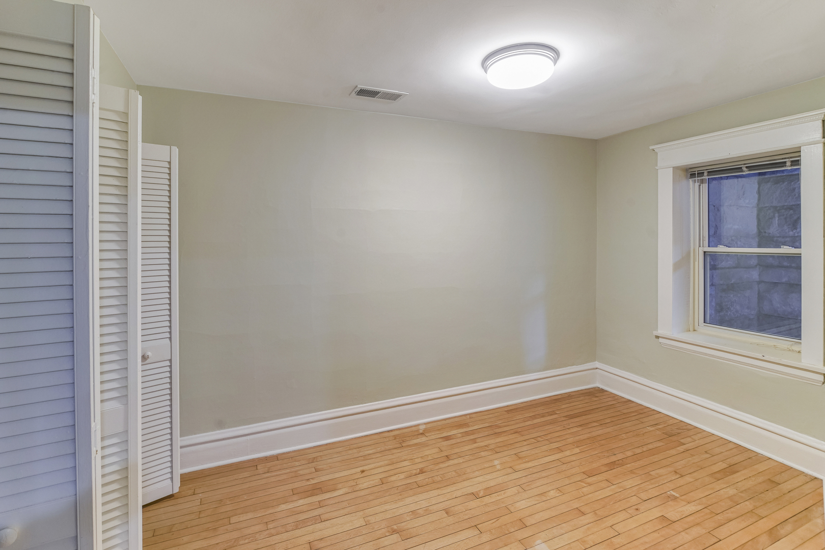 434 W OAKDALE Avenue Unit: G