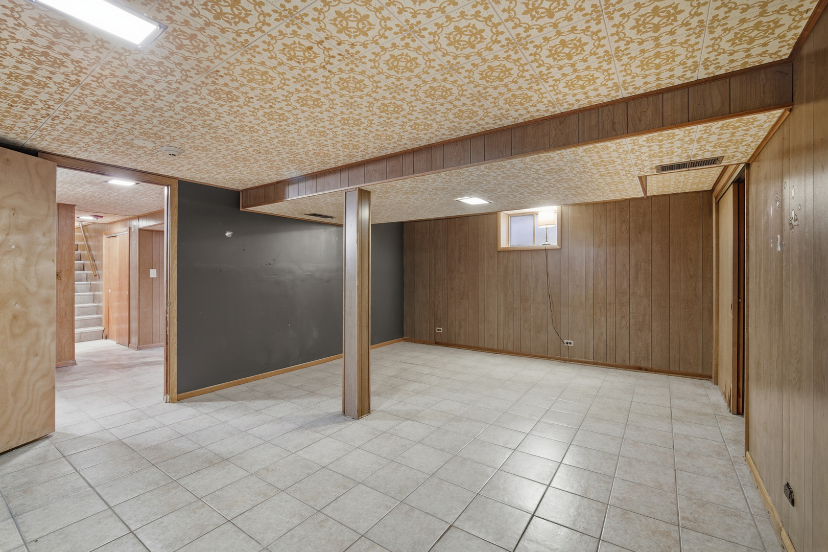 5724 N Avondale Avenue