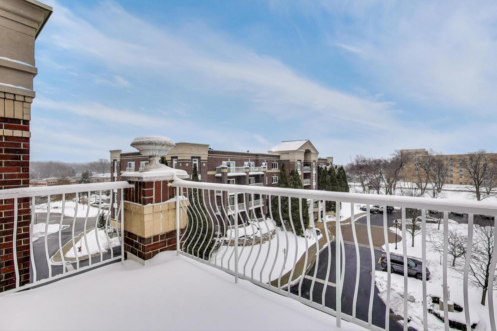 7021 W Touhy Avenue Unit: 509