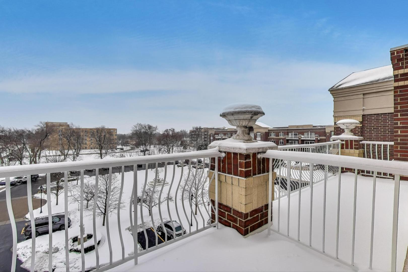 7021 W Touhy Avenue Unit: 509