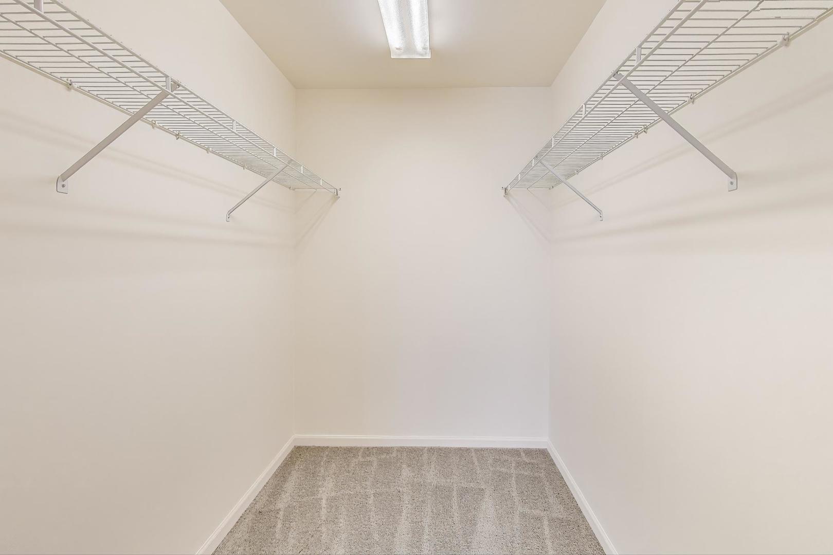 7021 W Touhy Avenue Unit: 509