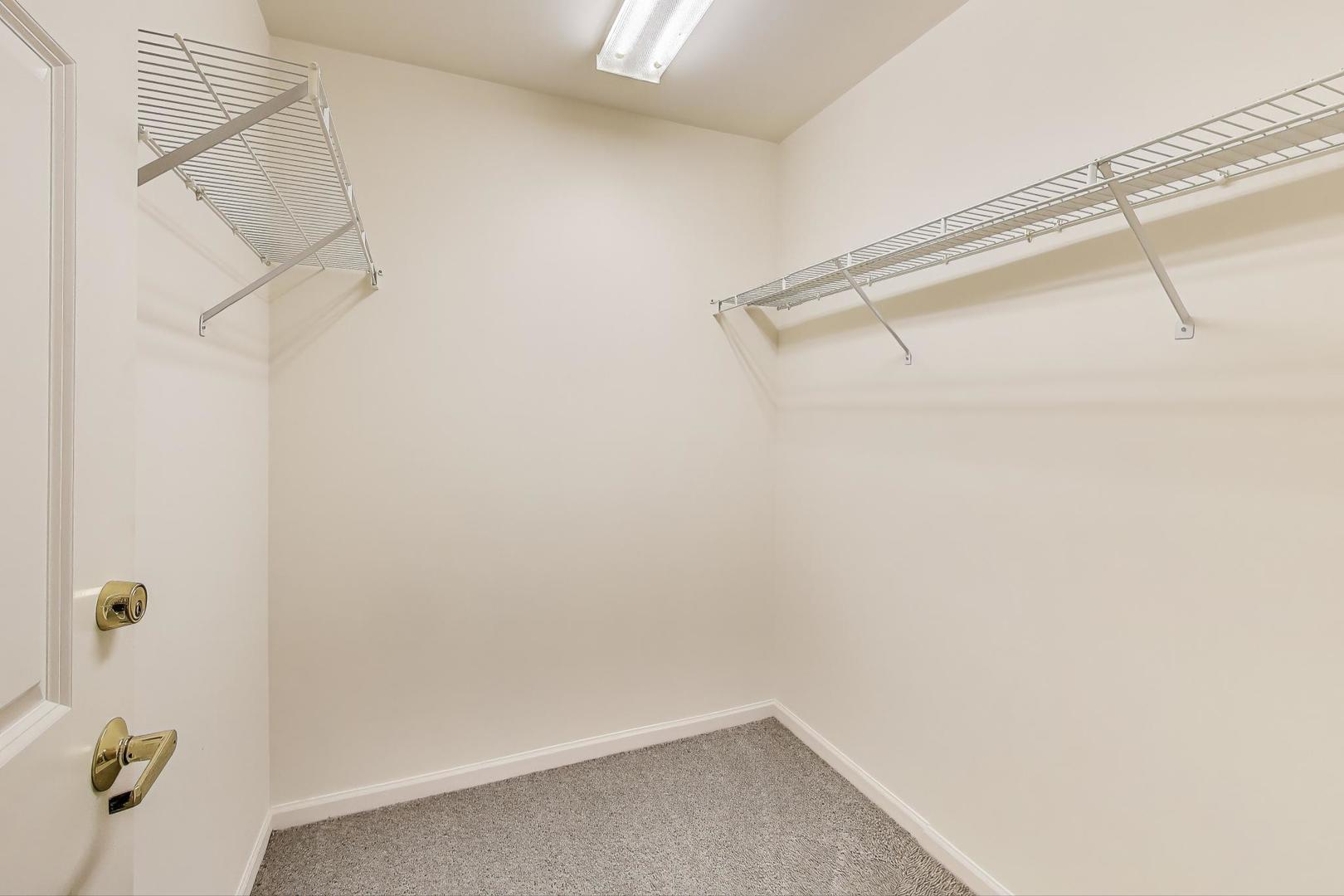 7021 W Touhy Avenue Unit: 509