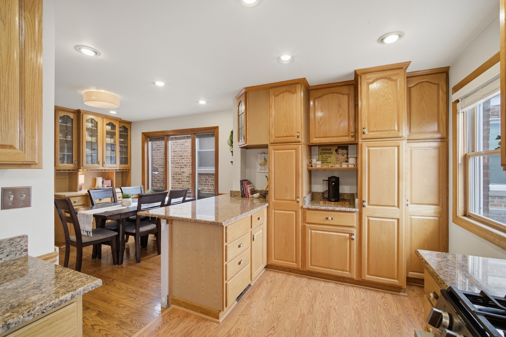 5115 N Newland Avenue