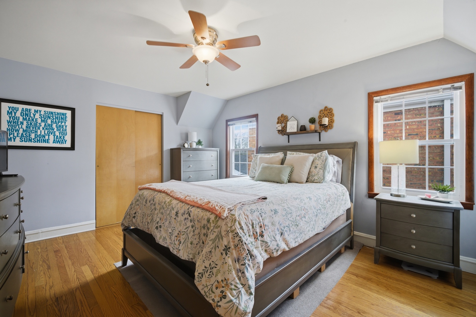 5115 N Newland Avenue