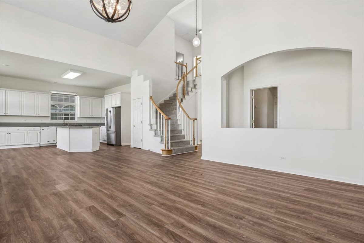 6623 Majestic Way