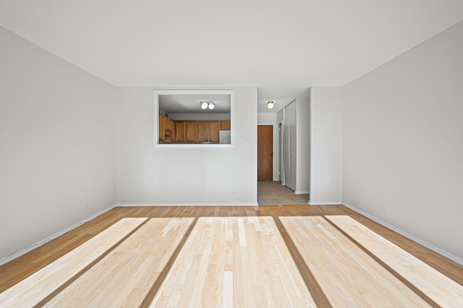 211 E Ohio Street Unit: 2419