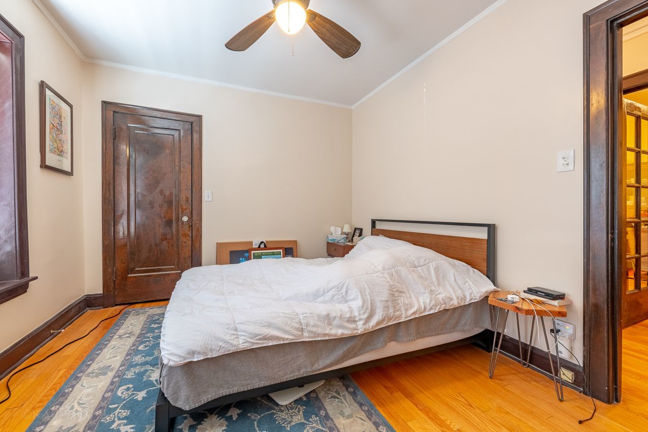 4850 N Oakley Avenue Unit: 3F