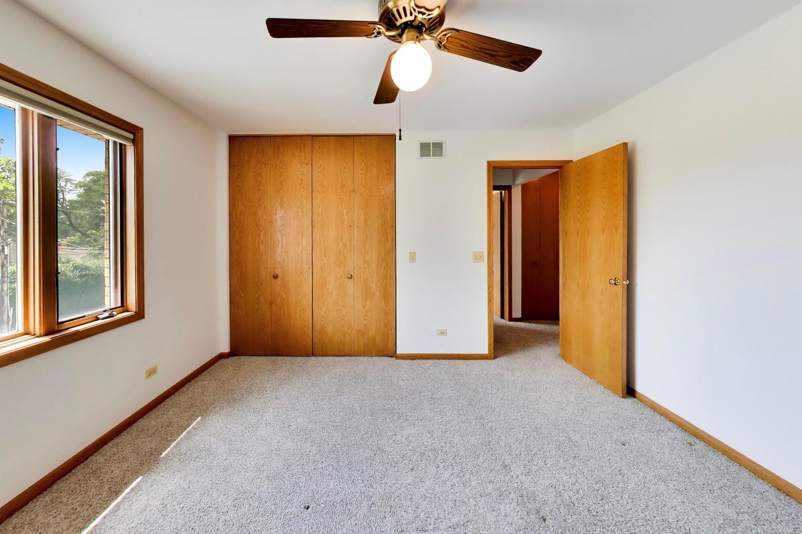 920 N Northwest Highway Unit: 2