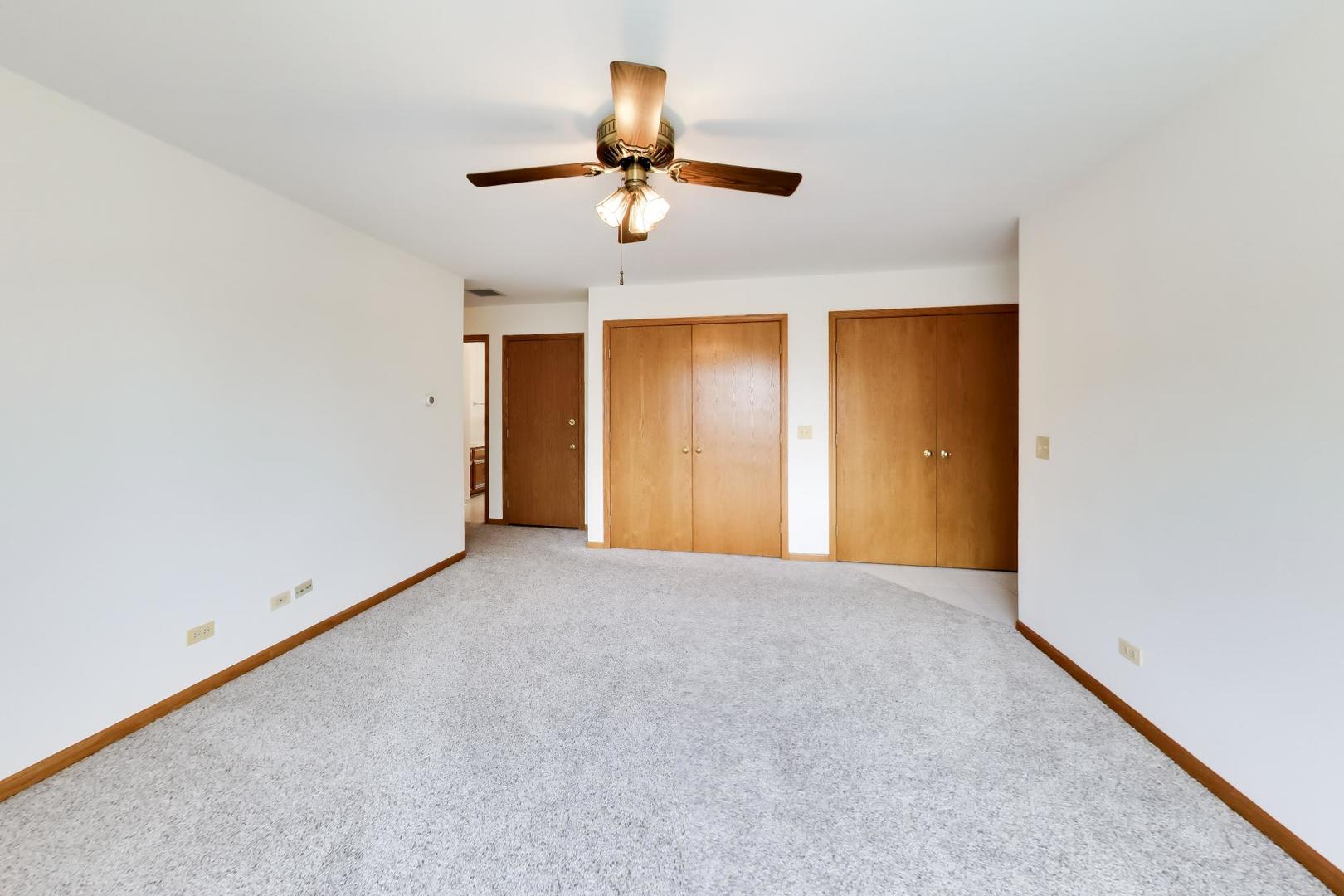 920 N Northwest Highway Unit: 2
