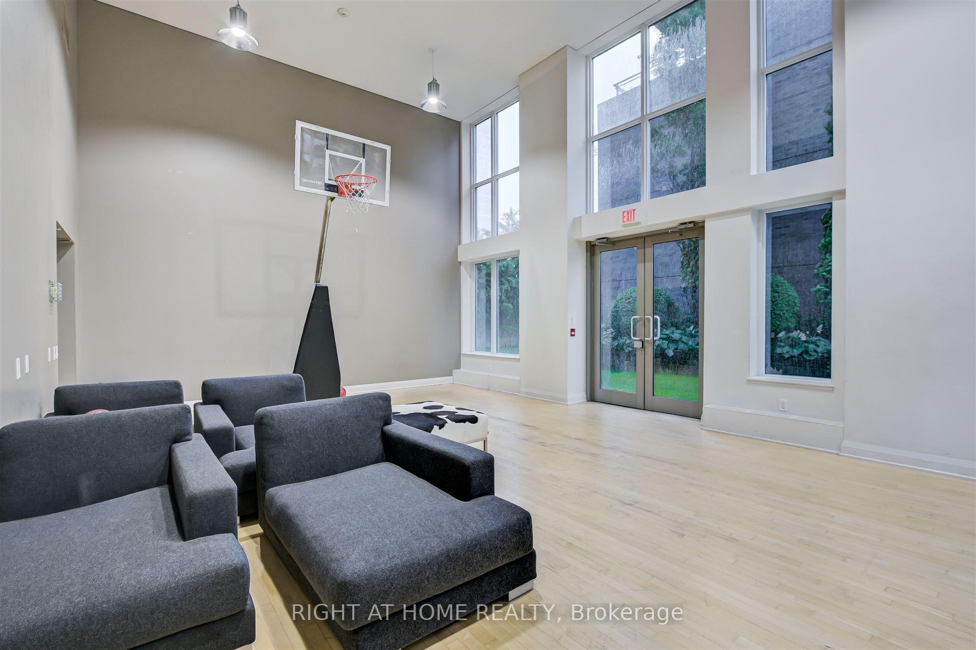 83 Redpath Avenue 908, Toronto C10 Unit: 908