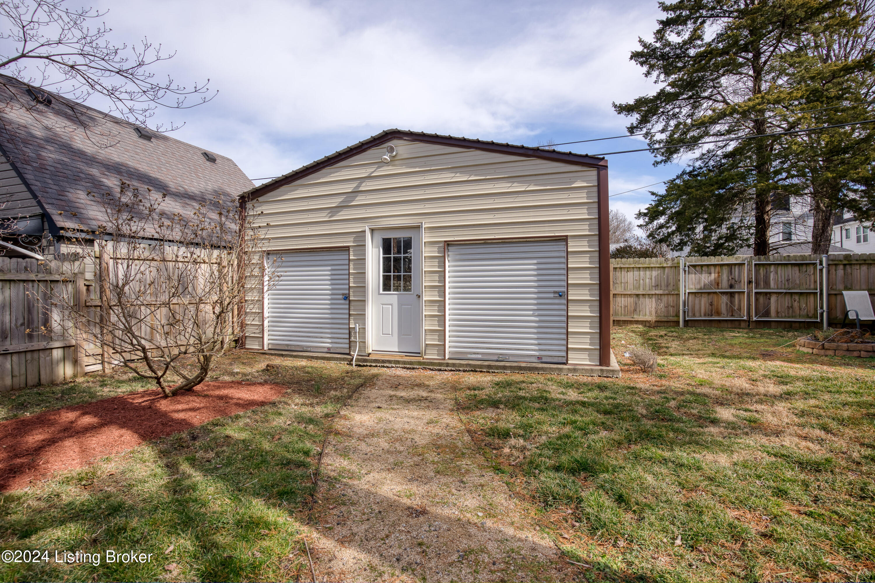 115 Claremont Ave