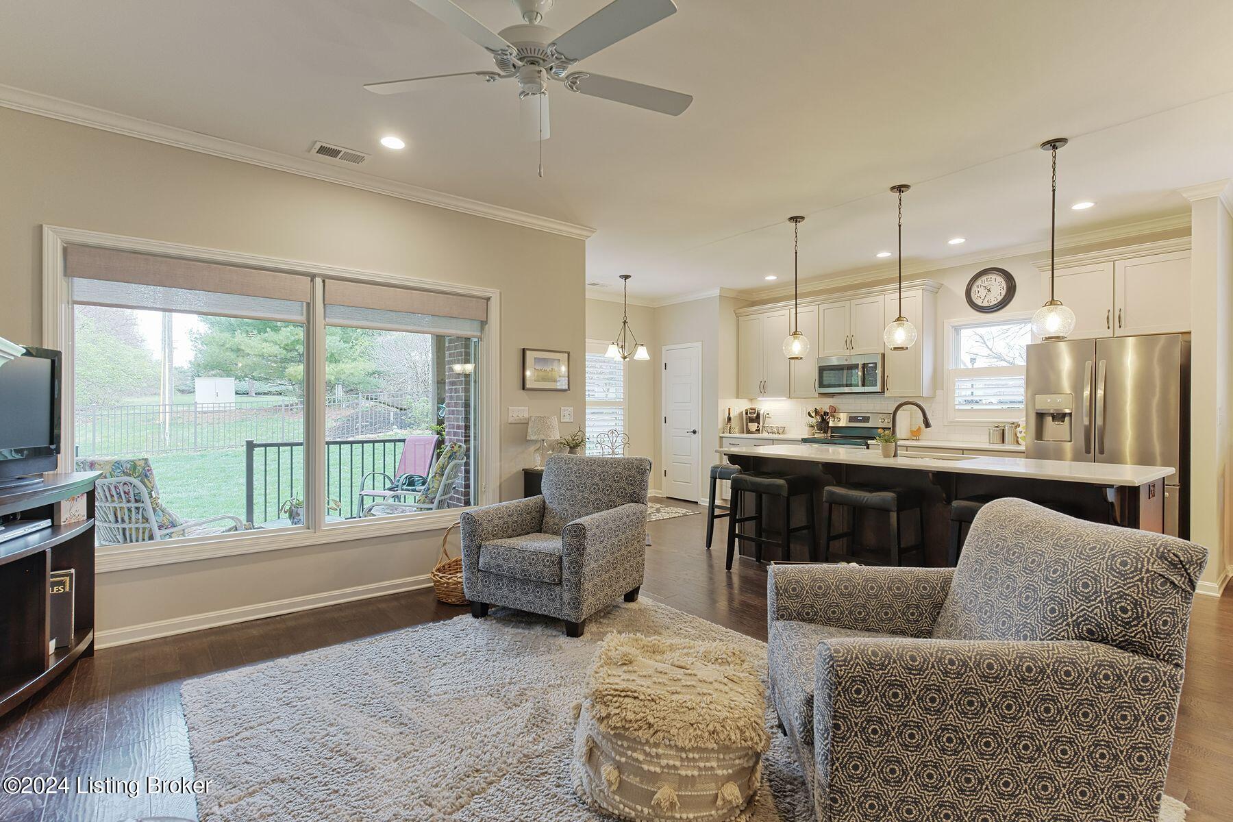 9300 Cross Meadows Cir